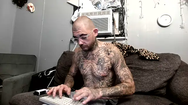 trickydickydaddy online show from 21, 6, 2026