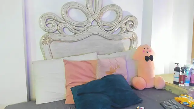 scarlett smith 3 online show from 10, 6, 2026