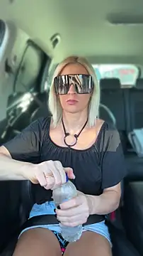 HOTLadyluna online show from 20, 6, 2026