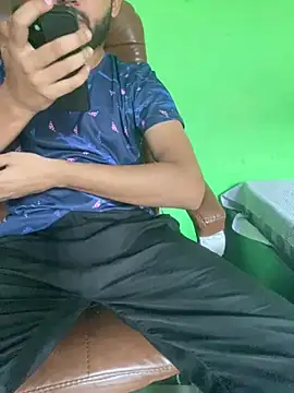 hotyyyyjonny online show from 21, 6, 2026