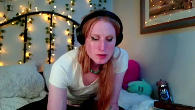 AngelCakexoxo online show from 10, 6, 2026