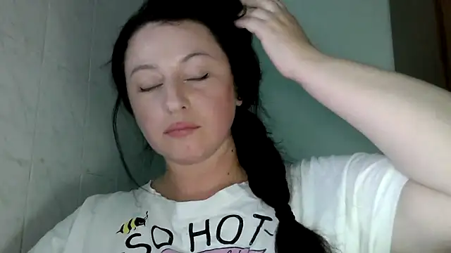 Snapshot of MelinaAx chatting on 18, 5, 2026 MelinaAx online show from 18, 5, 2026