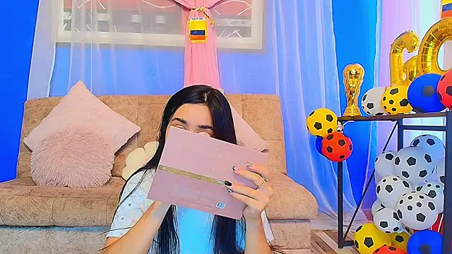 lizzy kane online show from 21, 6, 2026