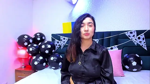 Snapshot of VictoriaRouge_ chatting on 11, 6, 2026 VictoriaRouge online show from 11, 6, 2026