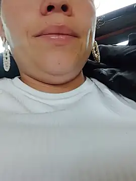 Snapshot of Rouse_hot_ chatting on 25, 6, 2026 Rouse hot online show from 25, 6, 2026