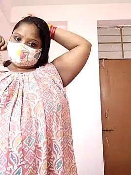CUTE-LOVE-SWEETS online show from 5, 7, 2026