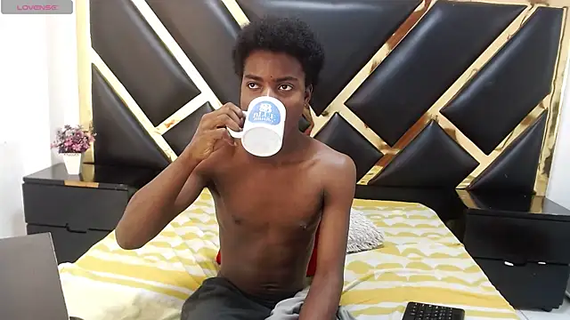NoahJhonson69 online show from 20, 6, 2026