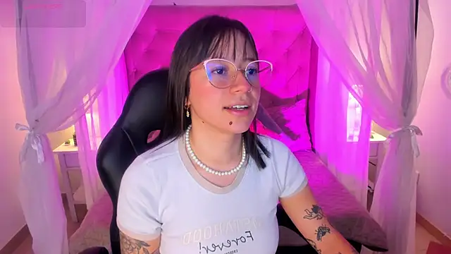 Annie Petters online show from 5, 6, 2026