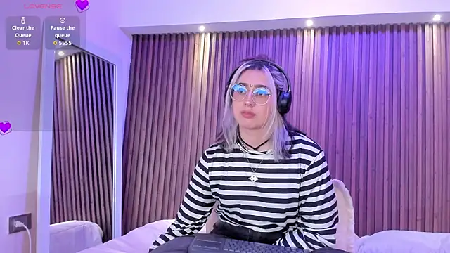 GabyRose9 online show from 16, 6, 2026