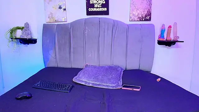 Maddy  Jones online show from 13, 6, 2026
