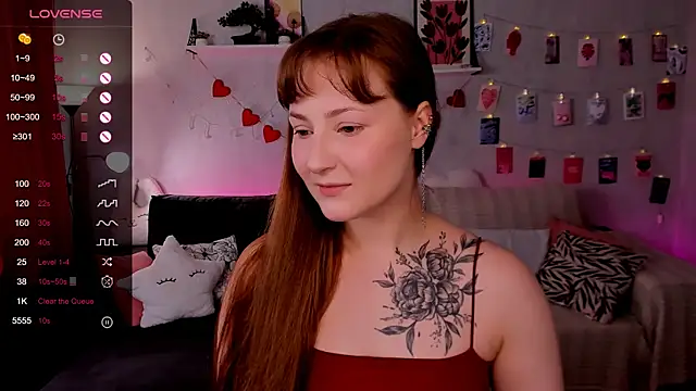 Snapshot of velvet_cherry_ chatting on 23, 6, 2026 velvet cherry online show from 23, 6, 2026