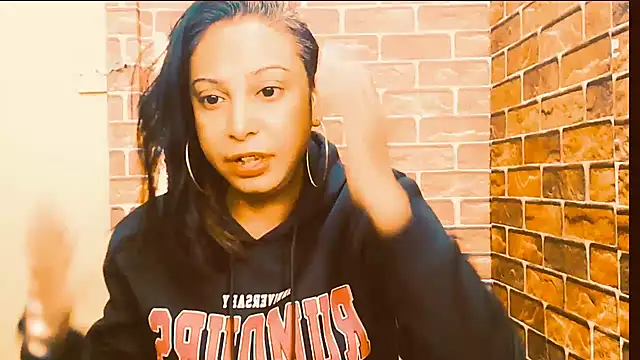indian spice girl online show from 8, 6, 2026