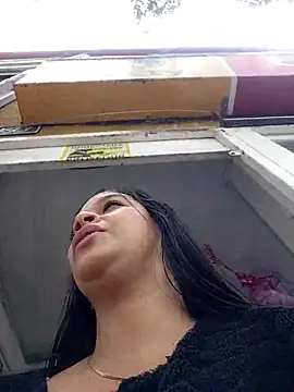 Layla-daring online show from 28, 5, 2026