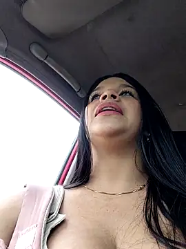 Layla-daring online show from 18, 6, 2026
