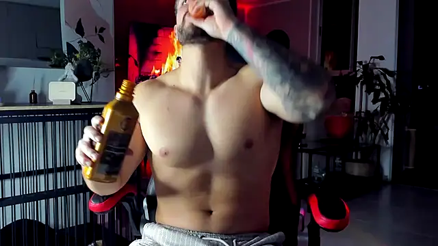 Valenthino Salvatore online show from 7, 6, 2026