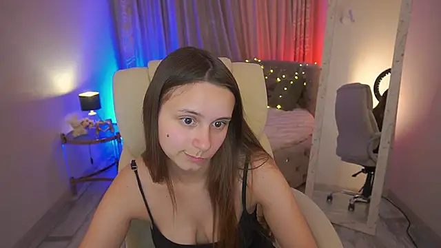 TinyNatalie online show from 15, 6, 2026