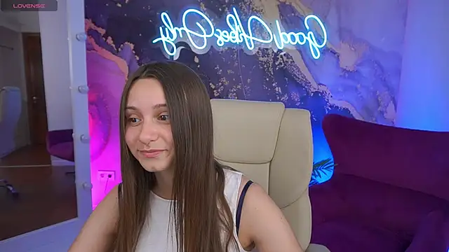TinyNatalie online show from 19, 6, 2026