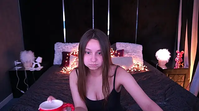 TinyNatalie online show from 21, 6, 2026