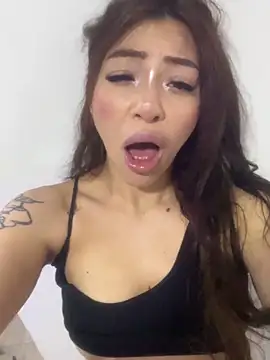 DAKOTA SAKURA online show from 28, 5, 2026