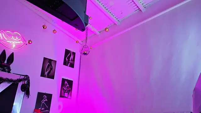 karla slut dirty online show from 14, 6, 2026