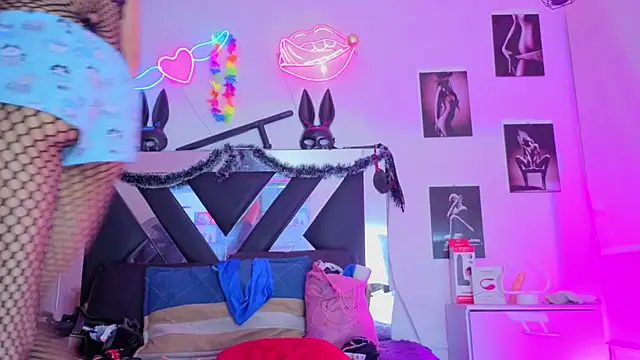 karla slut dirty online show from 15, 6, 2026