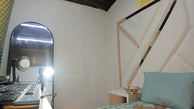 Valeria gil  online show from 28, 5, 2026