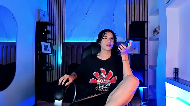SthepanodiMonaco online show from 10, 6, 2026