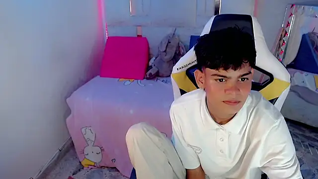 Snapshot of Lil_babyyy_ chatting on 21, 2, 2026 Lil babyyy online show from 21, 2, 2026