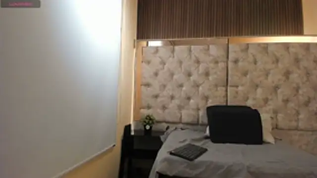  Caroline34 online show from 30, 4, 2026