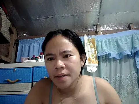 xxdreamgirl69 online show from 17, 6, 2026