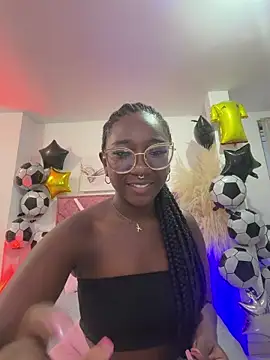 Snapshot of ZahhyGrey chatting on 12, 6, 2026 ZahhyGrey online show from 12, 6, 2026