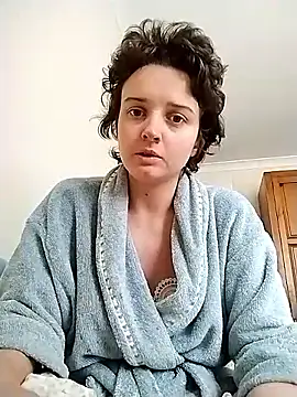 Amy01112 online show from 11, 6, 2026