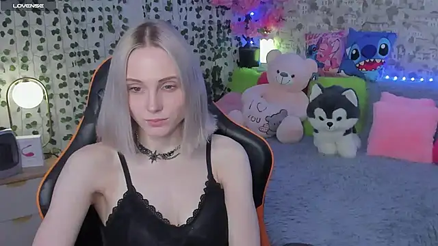 Gina Gina love online show from 5, 6, 2026