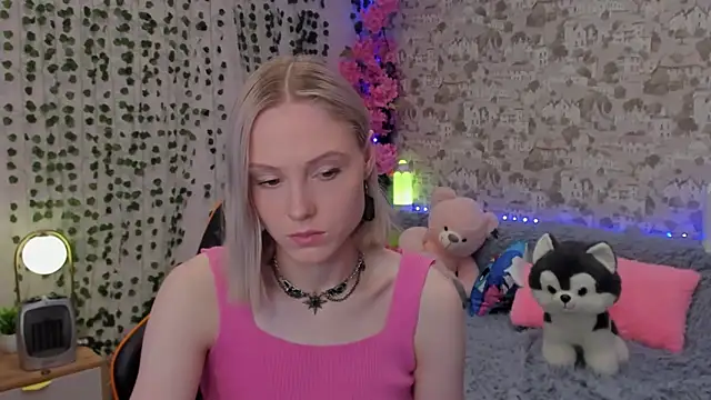 Gina Gina love online show from 9, 6, 2026