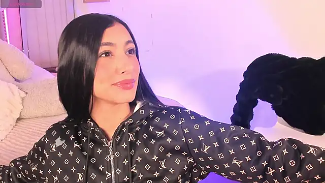 lya  brown online show from 4, 6, 2026