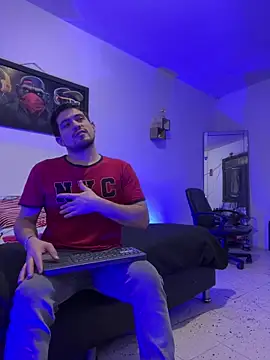 williamsmiiths16 online show from 20, 6, 2026