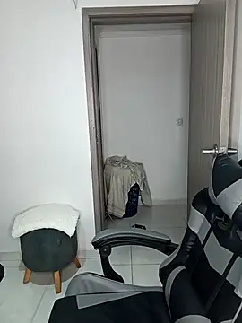 Valeriaa 21 online show from 19, 5, 2026