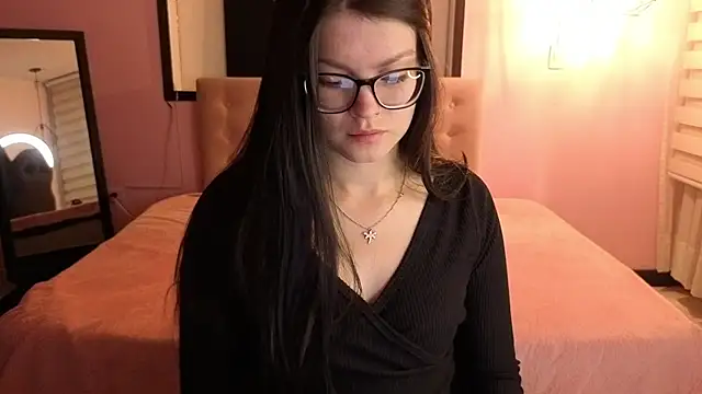 Sara valderrama  online show from 11, 6, 2026