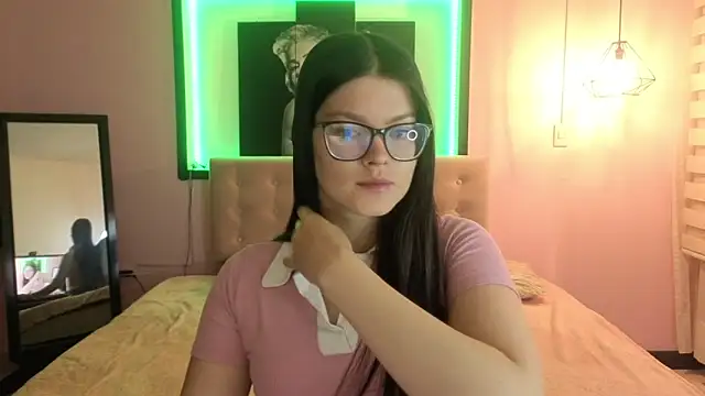 Sara valderrama  online show from 13, 6, 2026