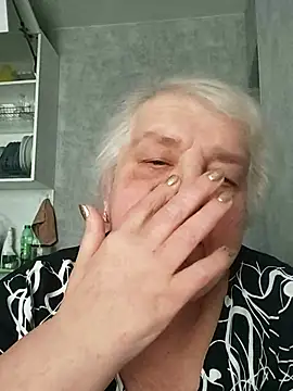 HapinessLovee online show from 18, 6, 2026