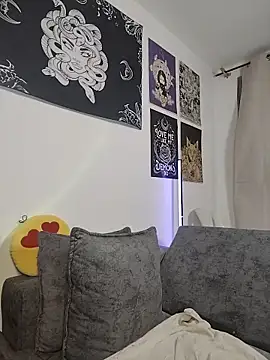 Snapshot of little__ammy chatting on 2, 6, 2026 little ammy online show from 2, 6, 2026