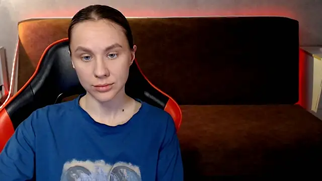 MiaBun1 online show from 12, 6, 2026
