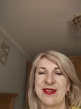 AhlyssaLove1155 online show from 11, 6, 2026