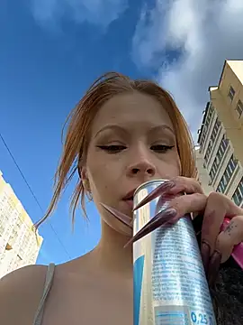  Little Ginger online show from 21, 6, 2026