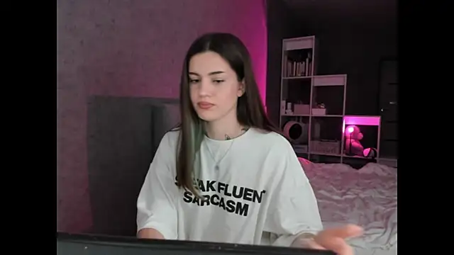 NikkieKitty online show from 10, 6, 2026