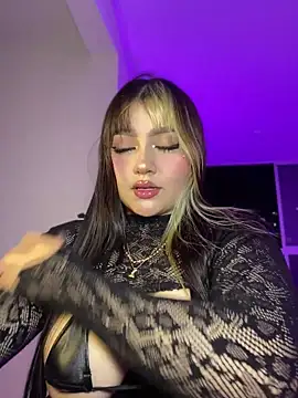 Daniela ruizz online show from 10, 6, 2026