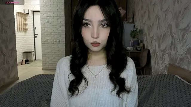 Qwami Amie online show from 19, 6, 2026