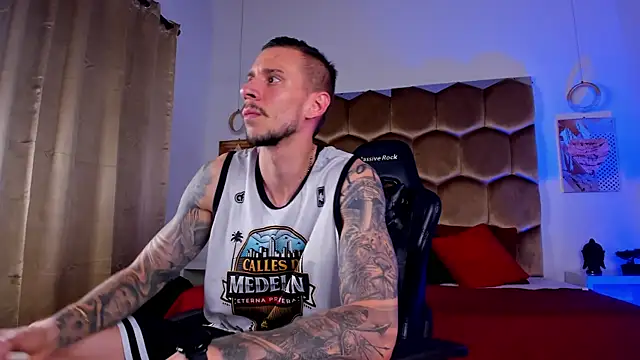 J king   online show from 10, 6, 2026