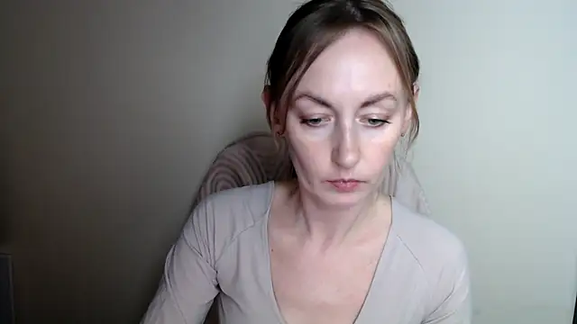 LiaSeass  online show from 6, 6, 2026