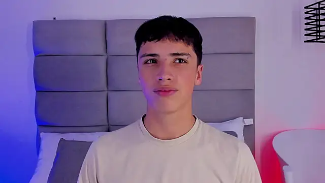 JoshClaarktt online show from 12, 6, 2026